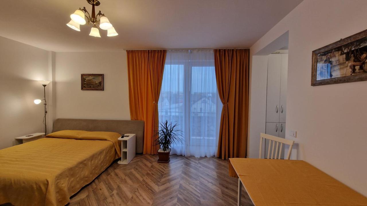 Domus Magistrae Appartement Boekarest Buitenkant foto