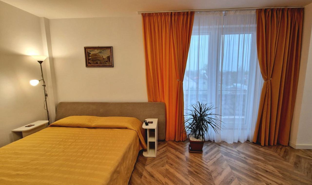 Domus Magistrae Appartement Boekarest Buitenkant foto